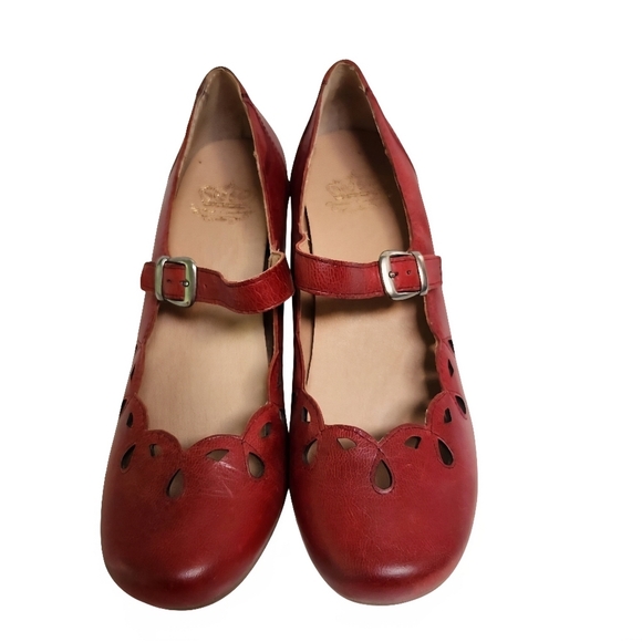 Crown Comforteur Chelsea Red Leather Mary Jane Pump Size 8M - Picture 3 of 8